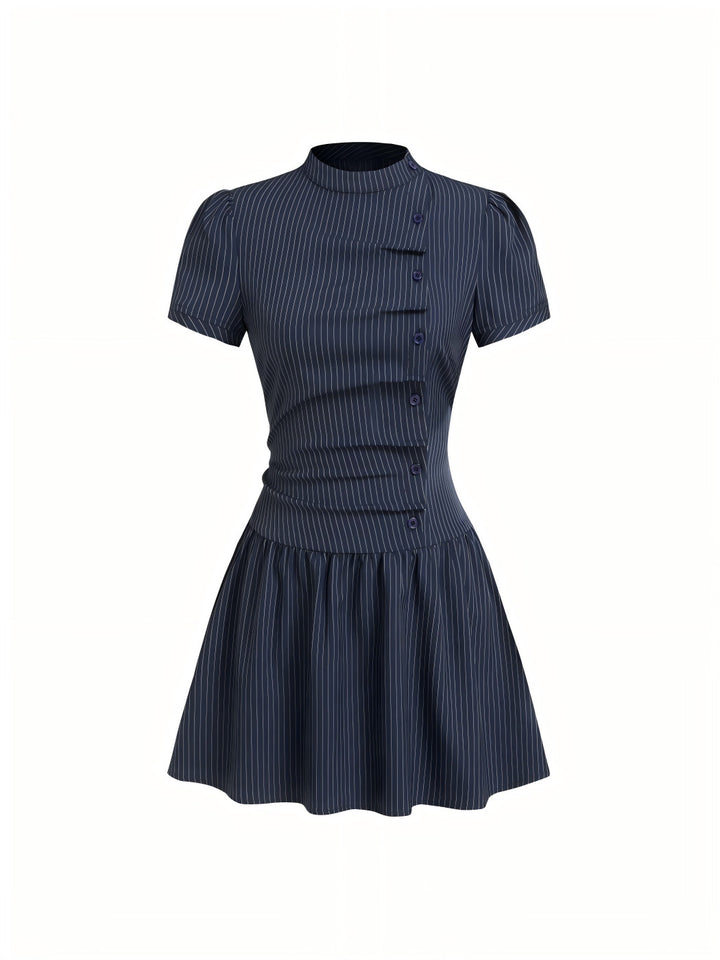 Damen Minikleid mit Knopfdetails und gerafftem Schnitt Echo Archiv