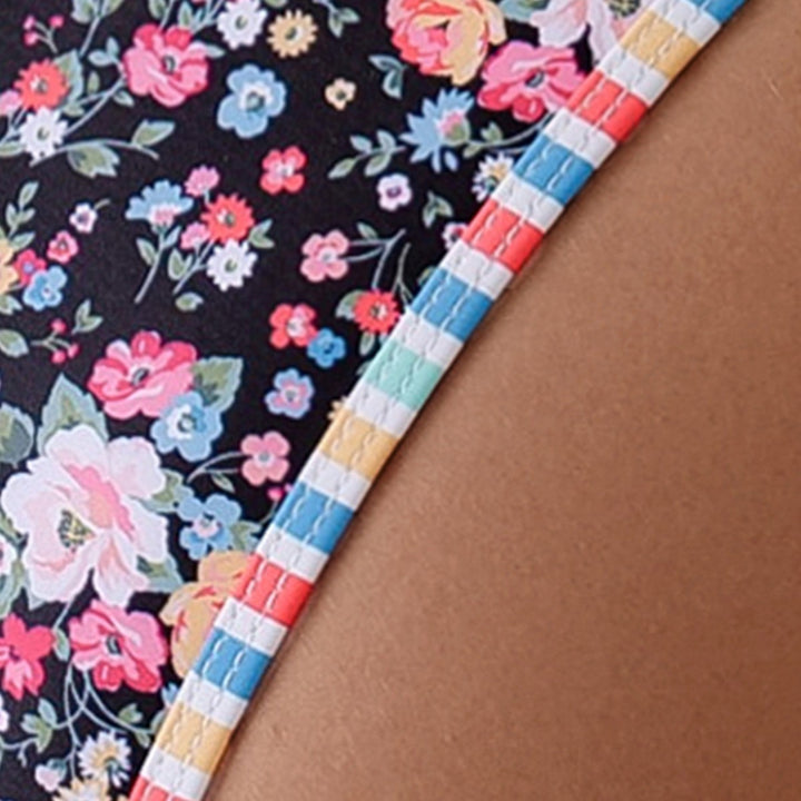 Damen Triangel-Bikini mit verspieltem Blumenmuster und gewagten Bindebändern Echo Archiv