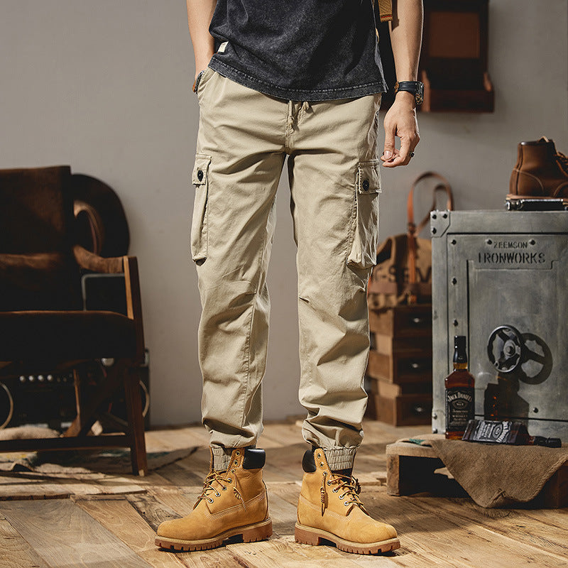 Herren Robust konstruierte Cargohose im Joggerstil mit Tunnelzugbund, aufgesetzten Klapptaschen und elastischem Knöchelabschluss Echo Archiv