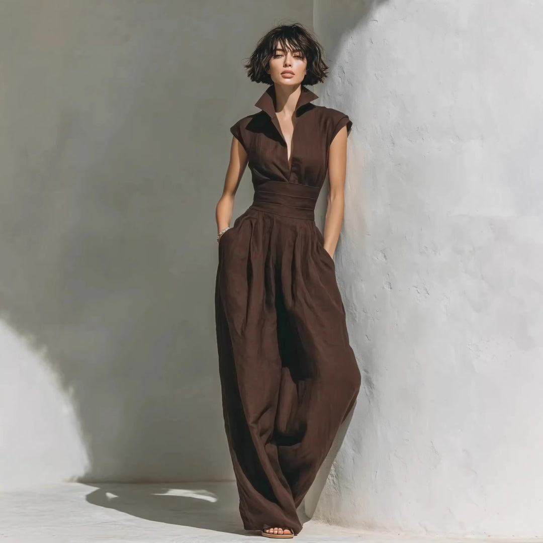 Damen Jumpsuit mit weitem Bein, tailliertem Wickelbund und Stehkragen Echoarchiv