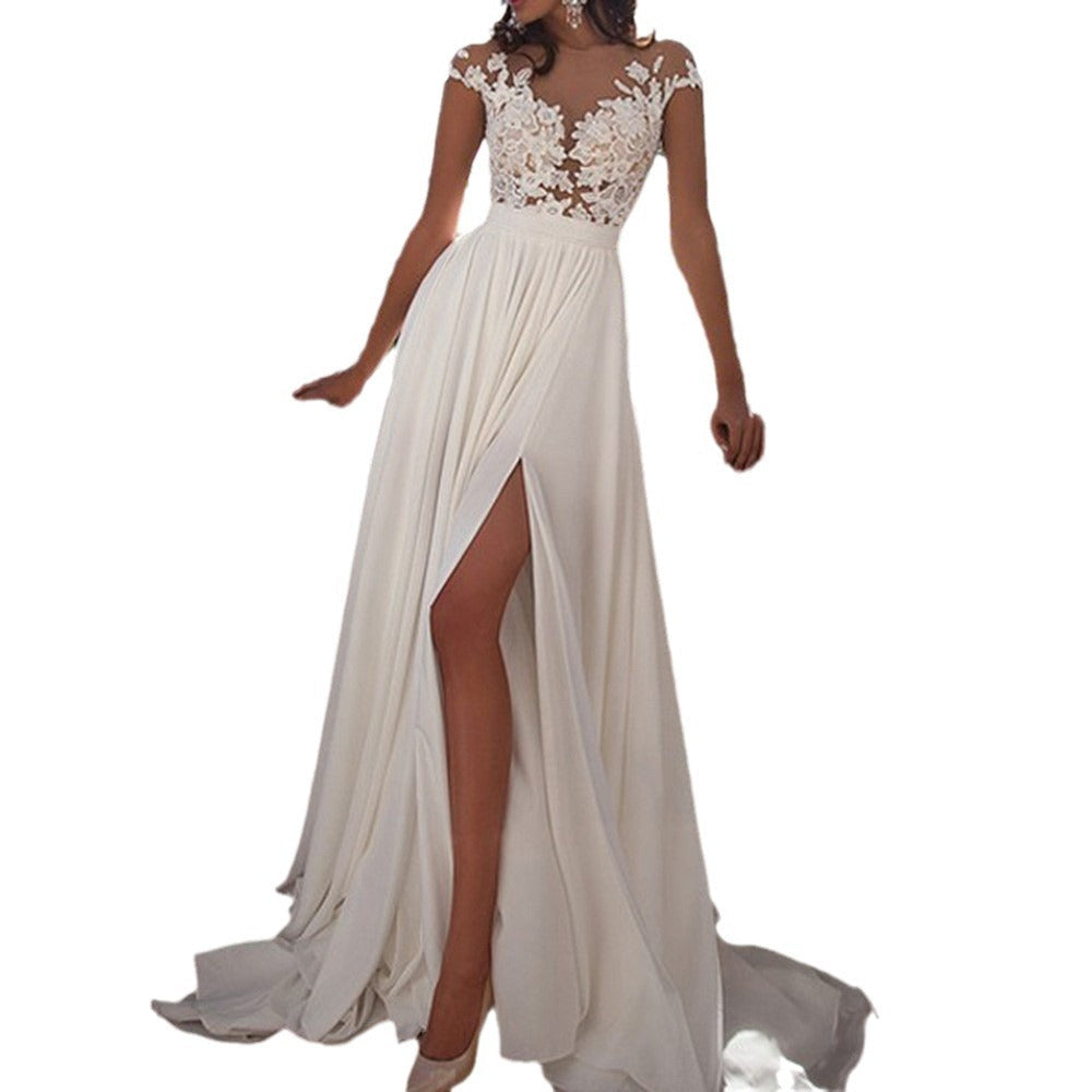 Echoarchiv | Spitzen-Spalt-Abendkleid