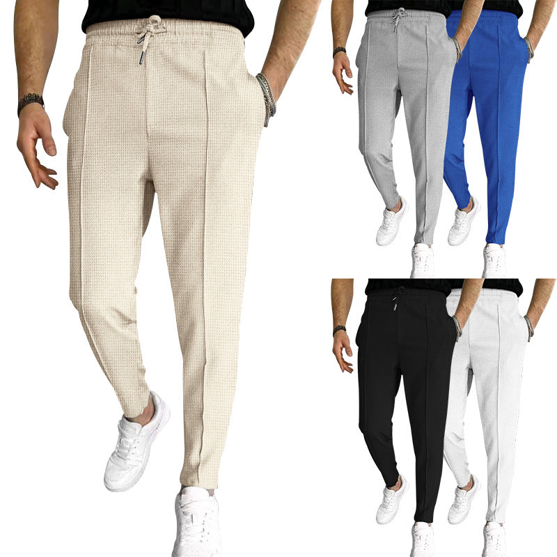 Herren nan strukturiertes Jogginghose mit elastischem Tunnelzug, formgebender Bügelfalte und tapered Bein Echo Archiv