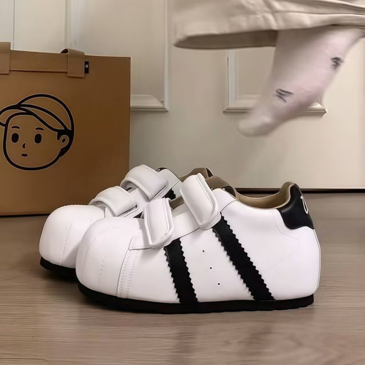 Damen Bequeme Sneakers mit doppeltem Klettverschluss und sportlichem Design Echo Archiv