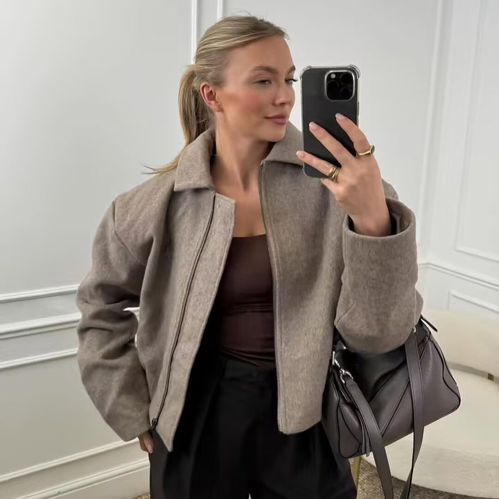 Damen kastig geschnittene Wolloptik-Übergangsjacke mit Hemdkragen und verdecktem Reißverschluss – Célinea