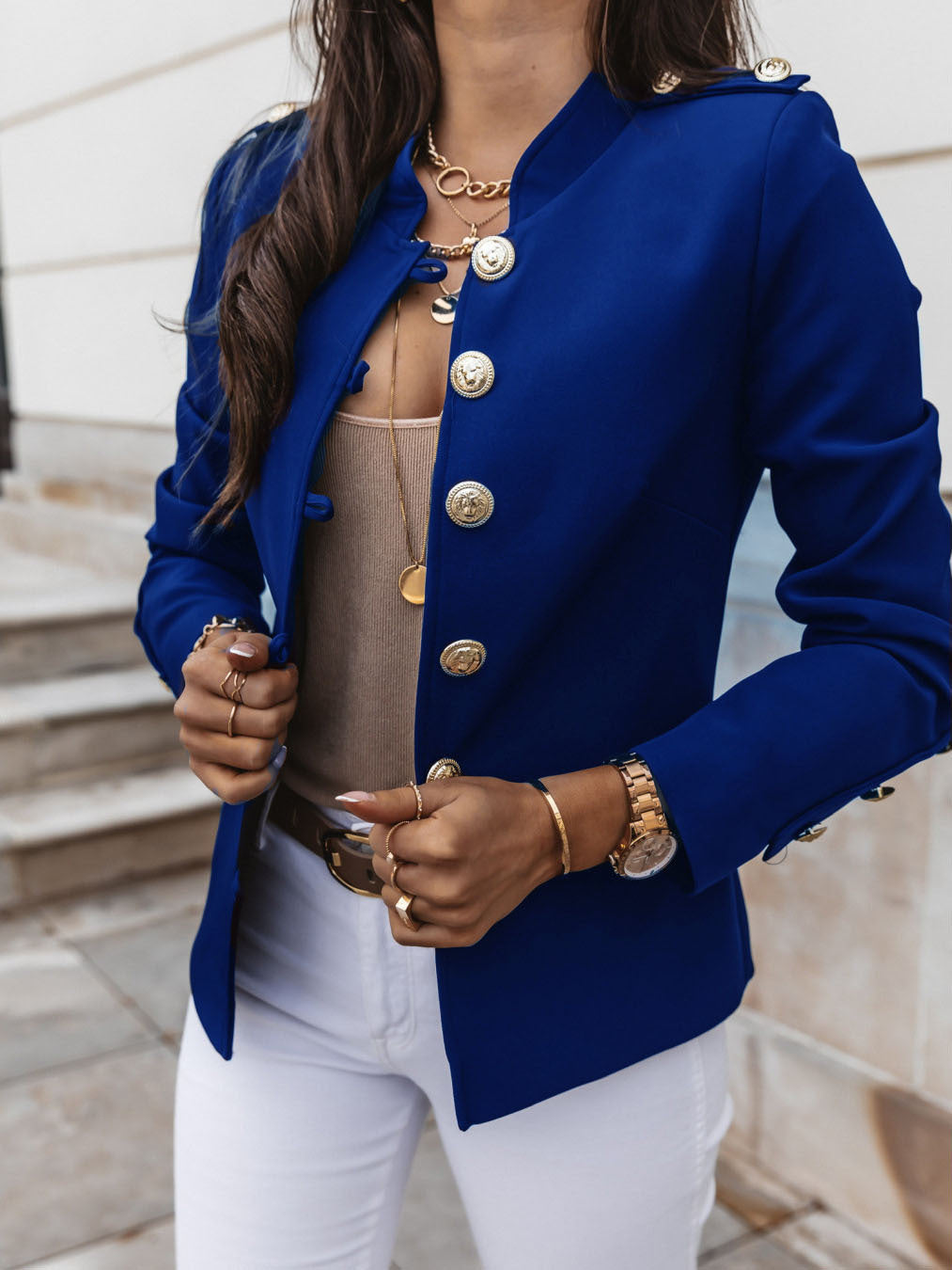 Damen nan militärischer Blazer mit Stehkragen und dekorativen Goldknöpfen Echo Archiv