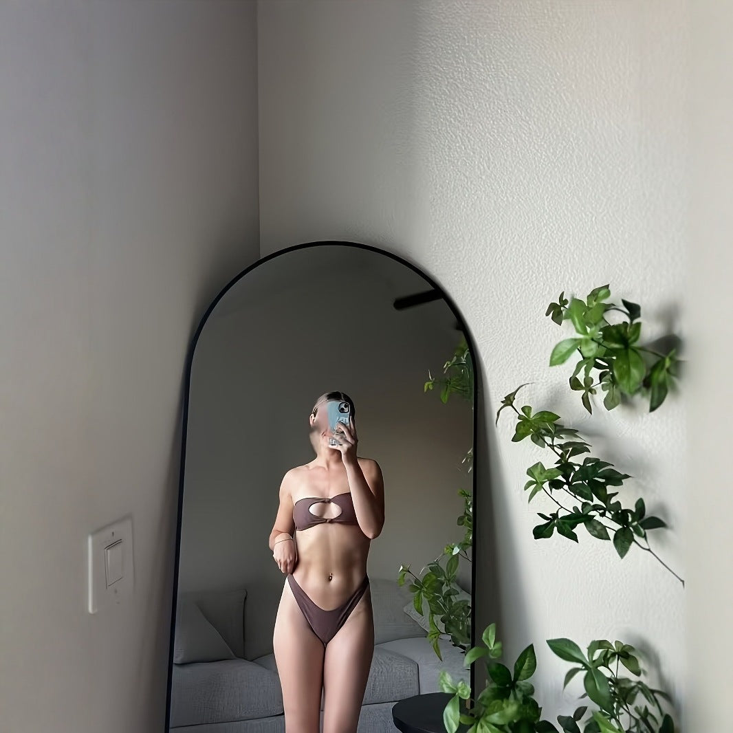 Damen Bandeau-Bikini mit hohem Beinausschnitt und dezenter Raffung Echo Archiv