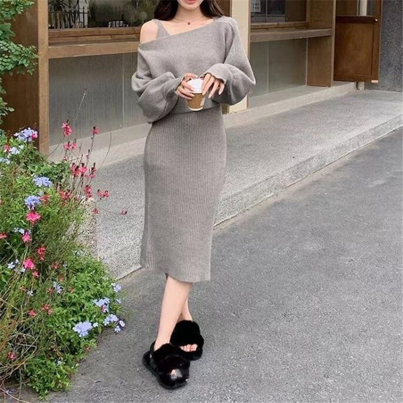 Damen Elegantes Strickkleid mit V-Ausschnitt und passendem Cardigan Echo Archiv