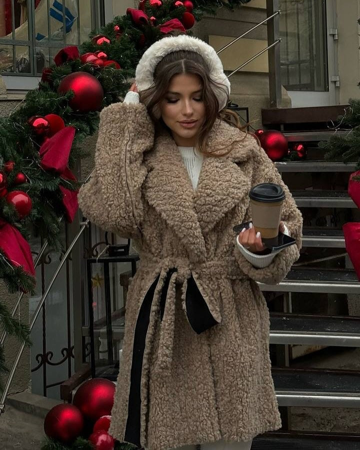 Damen Kurzer Oversized Wintermantel mit Teddy-Futter und Taillengürtel Echoarchiv