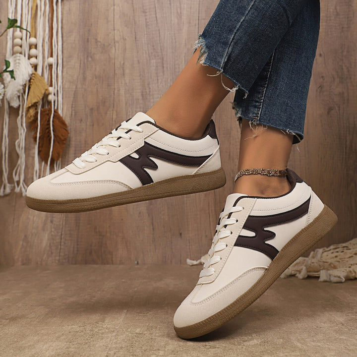 Damen Sportliche Sneaker mit atmungsaktivem Obermaterial und rutschfester Sohle Echo Archiv