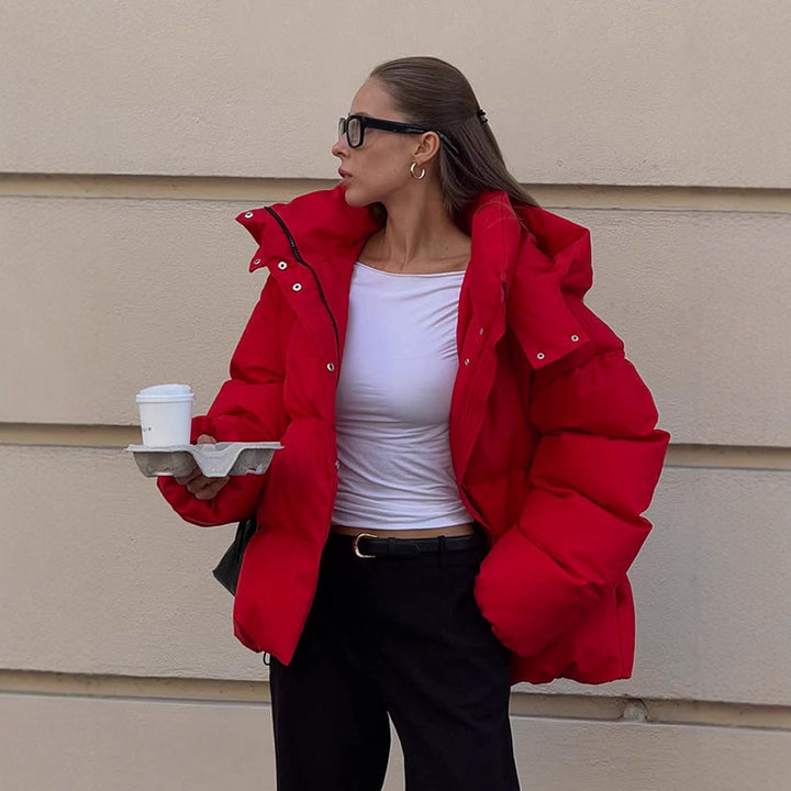 Damen Kurz geschnittene Stepp-Winterjacke mit hoher Kragenkapuze und wattierter Thermofütterung Echoarchiv