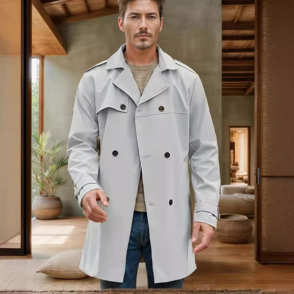 Herren modischer Trenchcoat mit praktischen Seitentaschen und abnehmbarem Innenfutter Echoarchiv