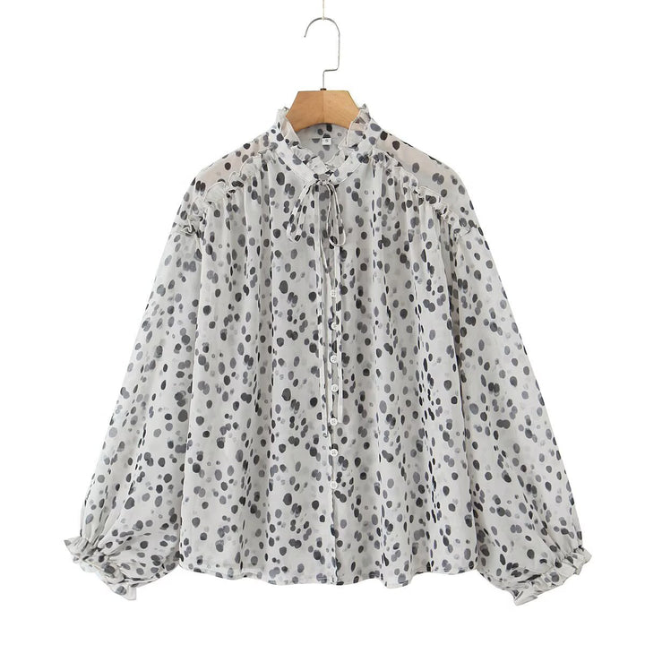 Damen Transparente Chiffonbluse mit Tupfenprint, Stehkragen und voluminösen Rüschenärmeln Echo Archiv