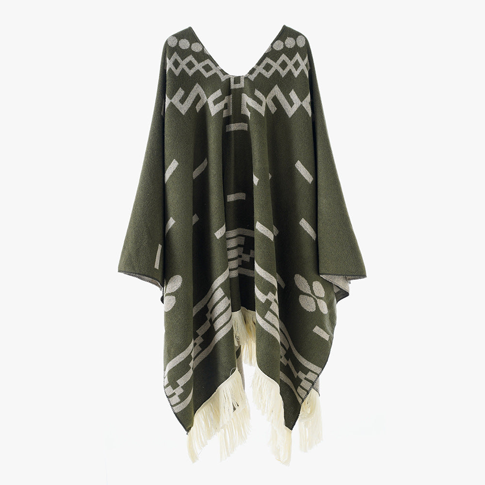 Damen Oversize Poncho im Boho‑Stil mit V‑Ausschnitt, Jacquard‑Muster und langen Fransen – Avérine