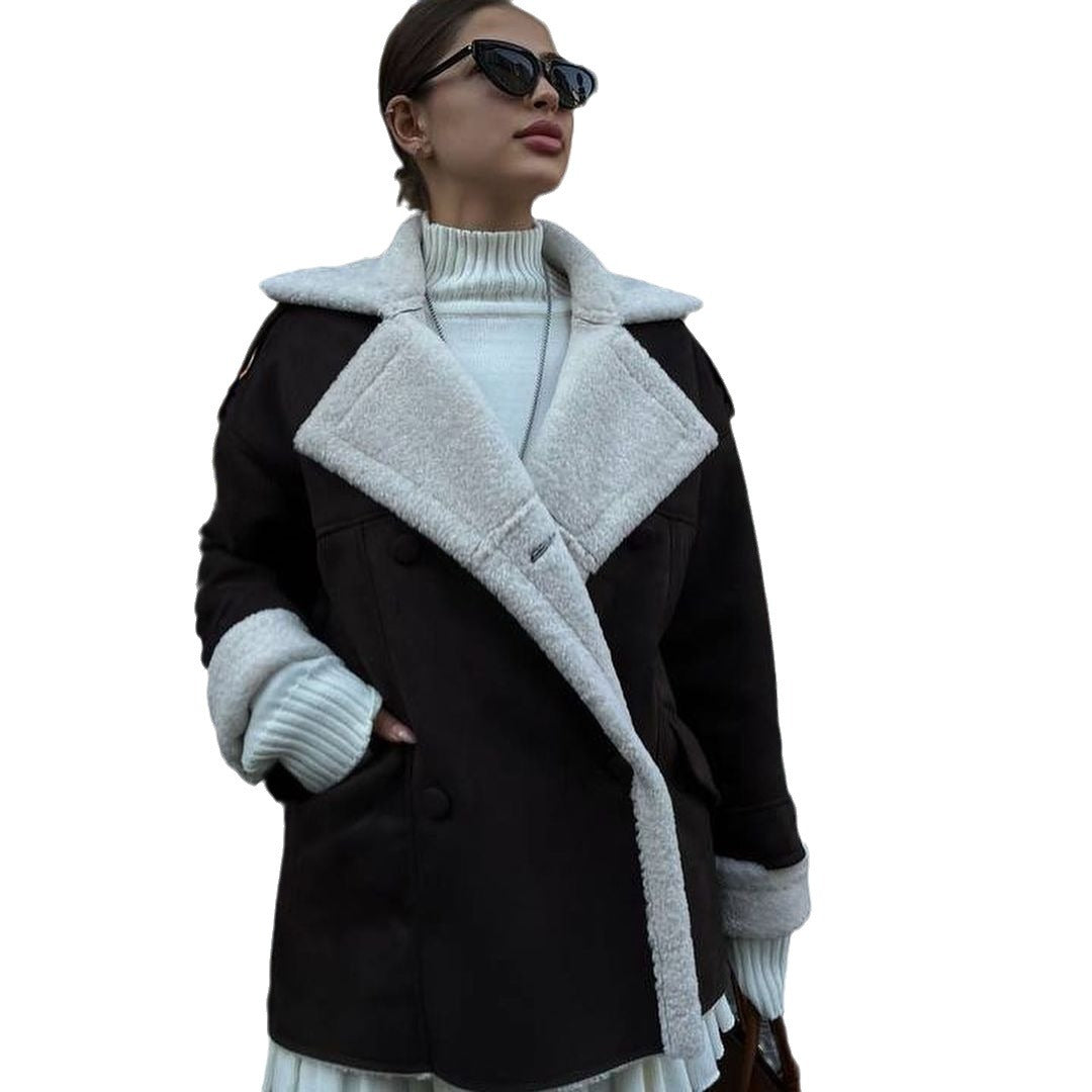 Damen Oversized Fliegerjacke aus Lammfellimitat mit Doppelreihiger Knopfleiste Echoarchiv