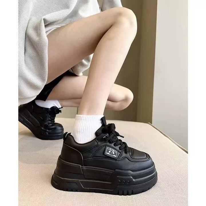 Damen Chunky Sneakers mit innovativem Dämpfungssystem und atmungsaktiver Oberfläche Echo Archiv