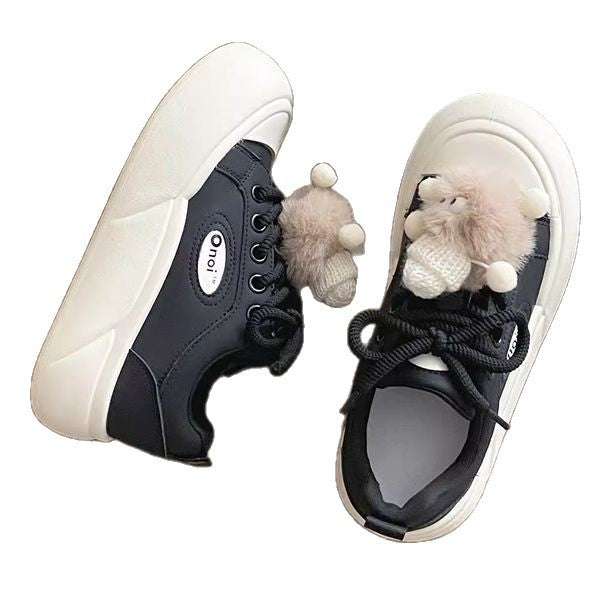 Damen Sneakers mit modischen Pompon-Applikationen und bequemer Sohle Echo Archiv