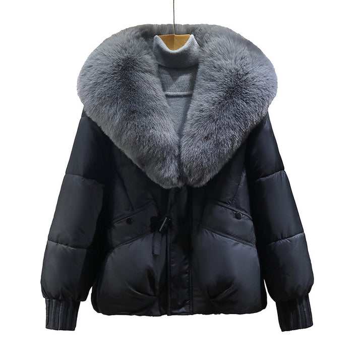 Damen Kurzsteppjacke im Boxy‑Cut mit extra breitem Schalkragen aus Kunstfell und Rippbündchen Echo Archiv