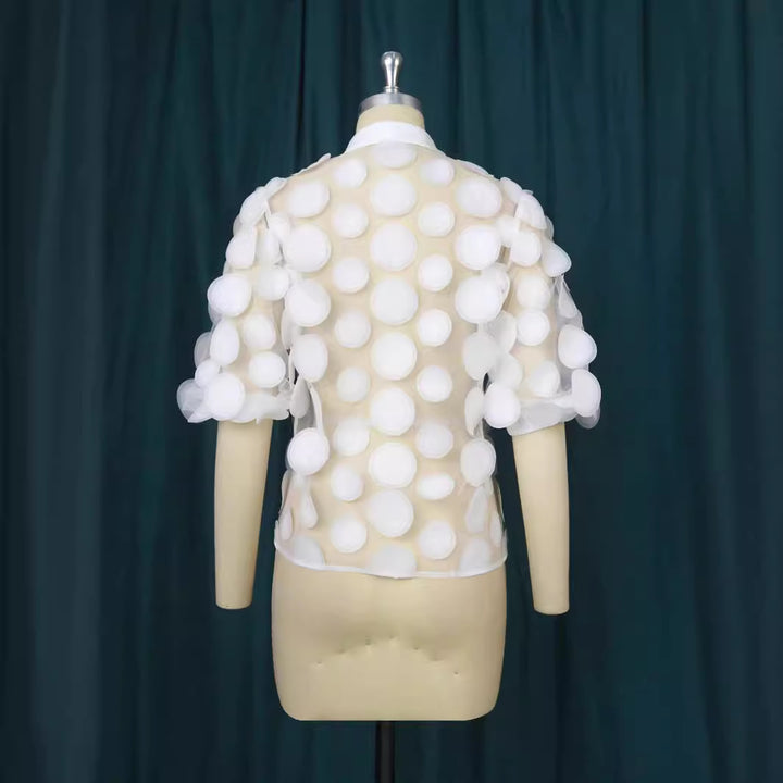 Damen Hemdbluse mit transparentem Material und voluminösen 3D-Punkten Echo Archiv