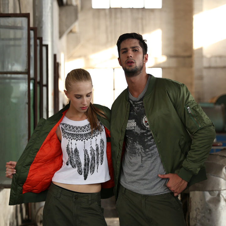 Herren Wattierte Bomberjacke im MA-1‑Stil Echo Archiv