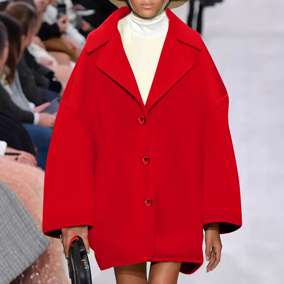 Damen Oversize-Kurzmantel mit weitem Revers und Knopfverschluss – Montévia
