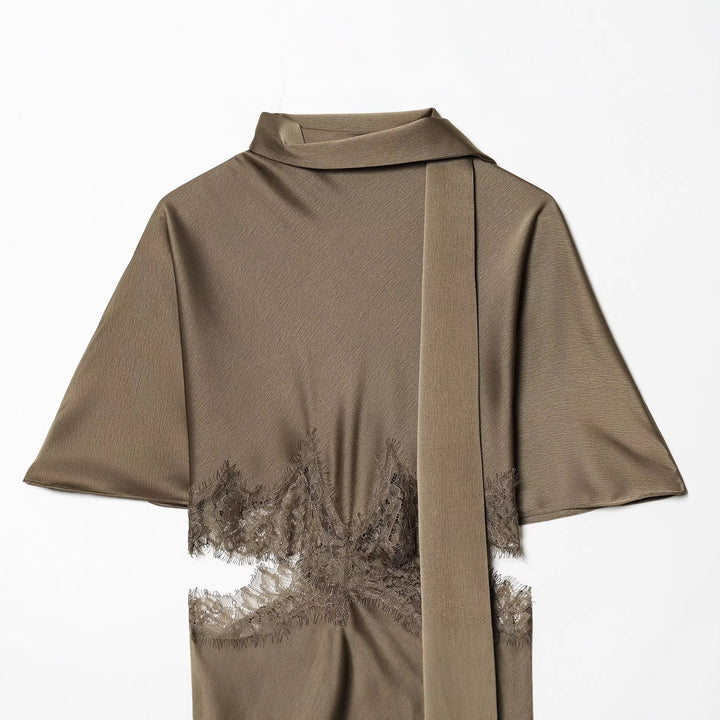 Damen asymmetrisches Cape-Midikleid mit Stehkragen, Schal und zarter Spitzensaum – Élara