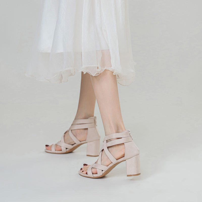 Damen Sandalen mit stylischem Kreuzriemen und komfortablem Blockabsatz Echoarchiv
