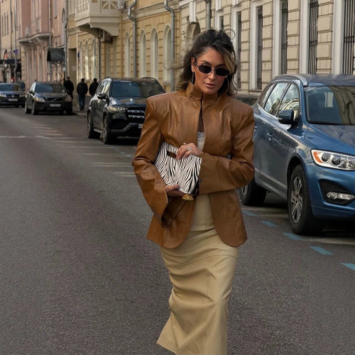 Damen Figurbetonter Lederimitat-Blazer mit Stehkragen & verlängerten Manschetten Echoarchiv