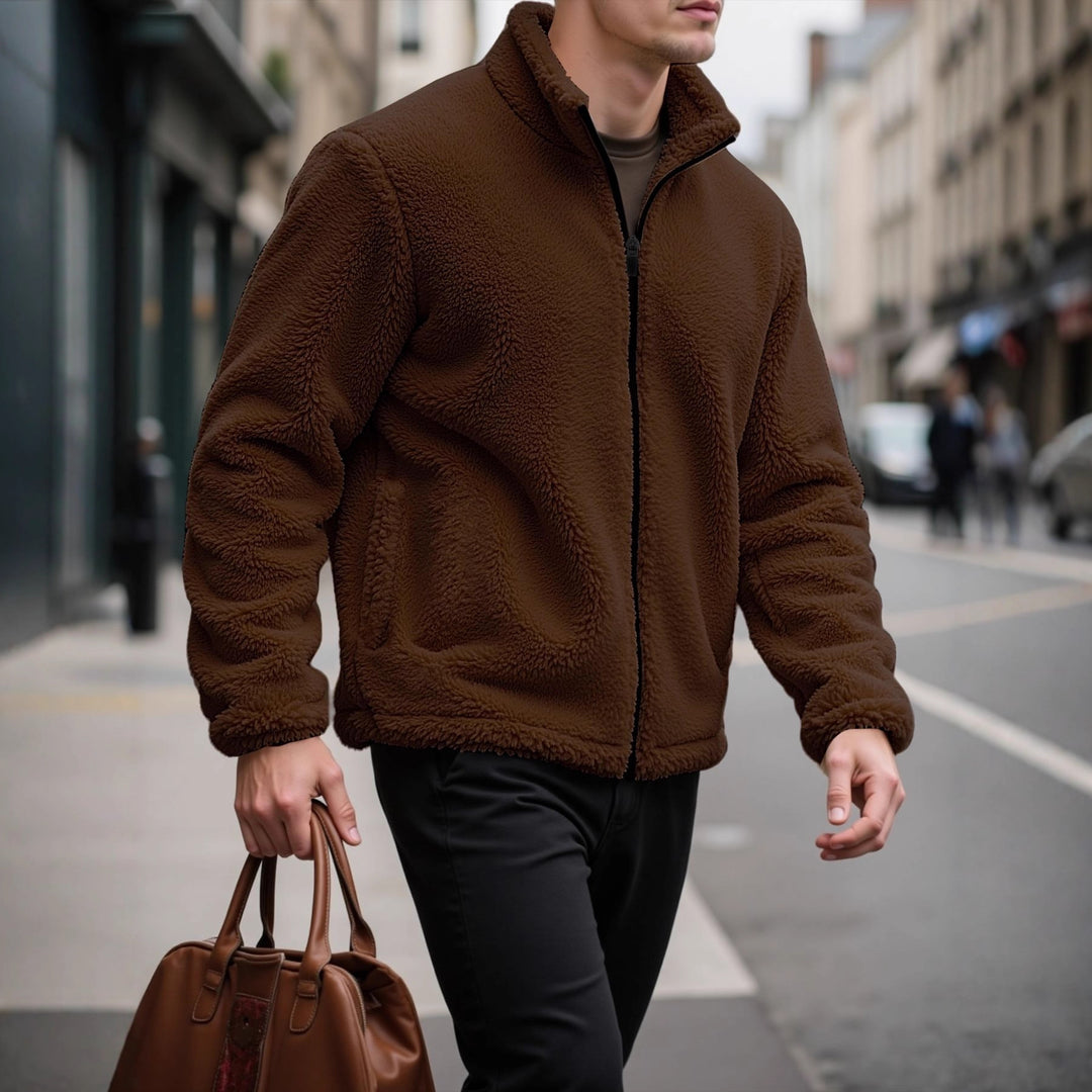Herren kuschelige Fleecejacke mit hohem Kragen und praktischen Taschen Echoarchiv
