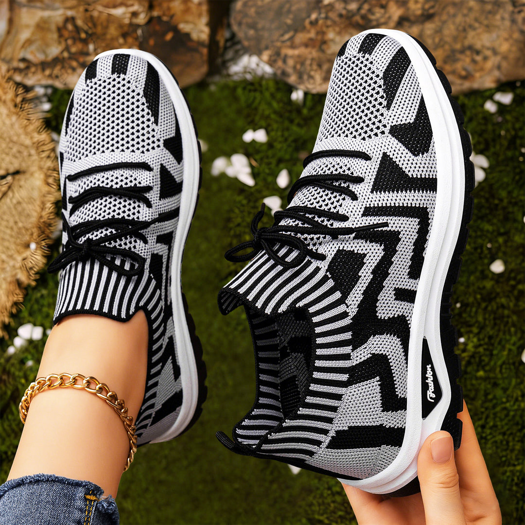 Damen nan gestrickter Sockensneaker mit Jacquard-Muster, elastischem Schaft, integrierter Schnürung und stoßdämpfender Profilsohle Echo Archiv
