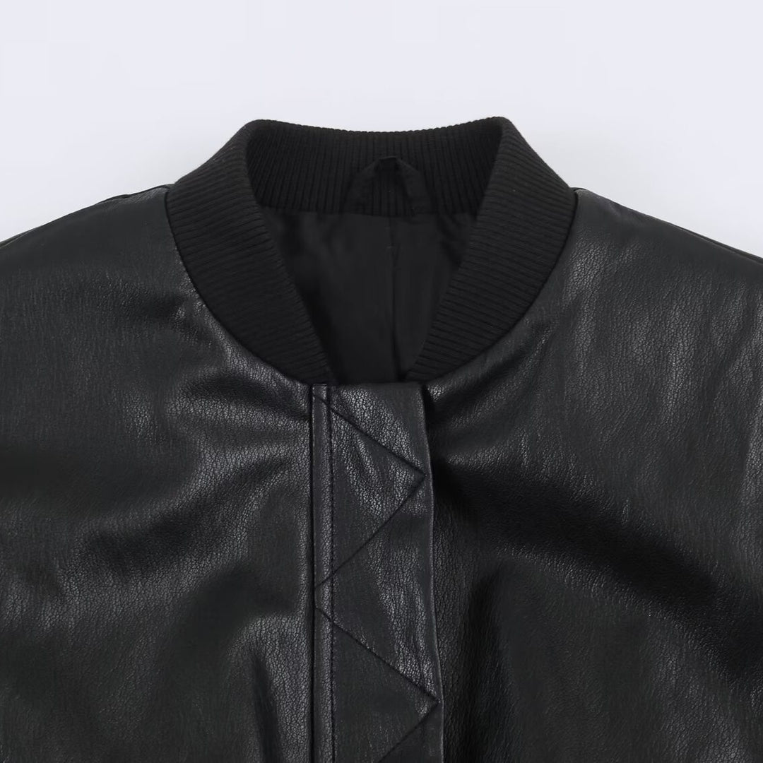 Damen Oversize Bomberjacke aus Kunstleder mit gerippten Bündchen Echo Archiv