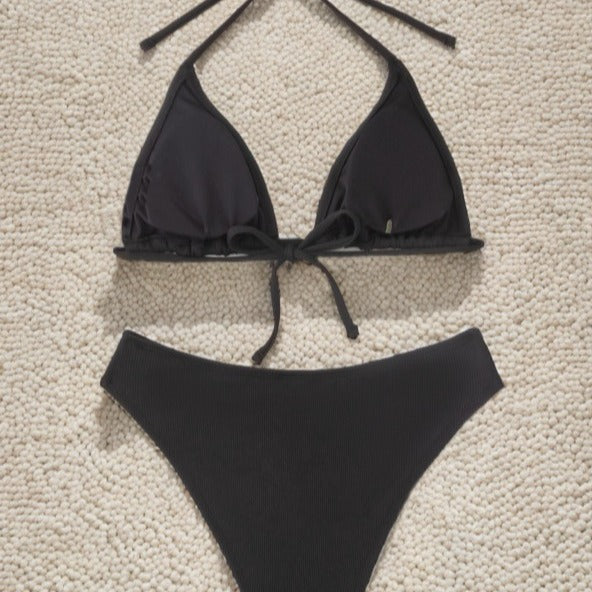 Damen Triangel-Bikini mit eleganter Schnittführung und verstellbaren Trägern Echo Archiv