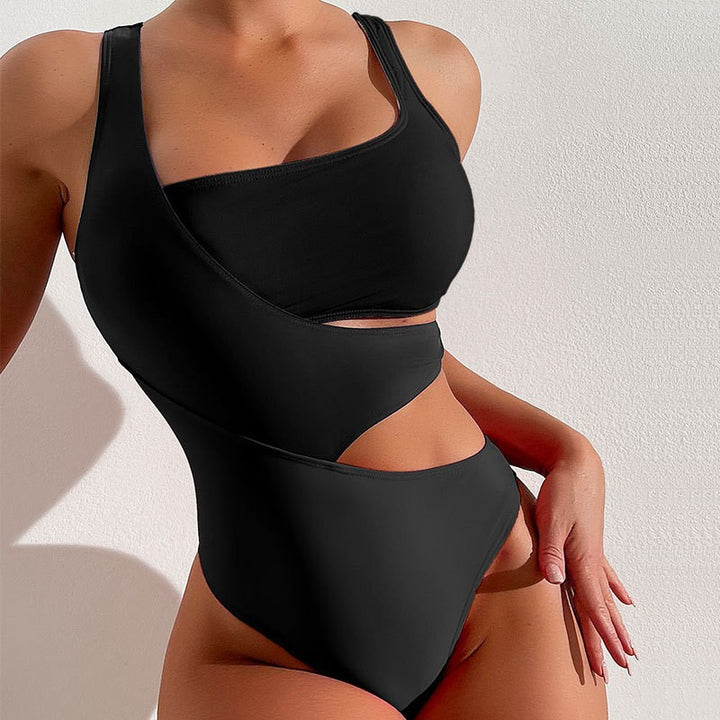 Damen Einteiler Badeanzug mit asymmetrischem Schnitt und vitaler Farbgestaltung Echo Archiv