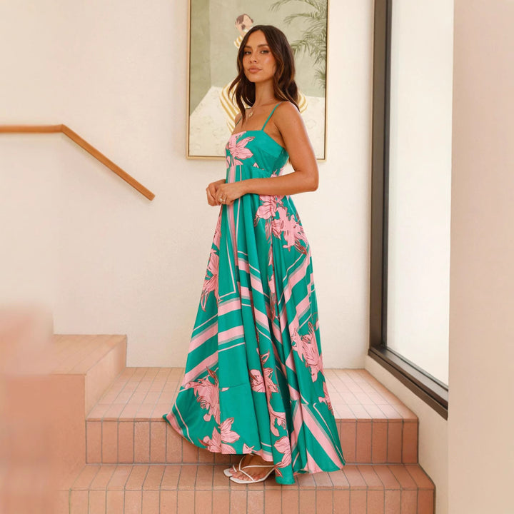 Damen Maxikleid mit elegantem floralem Design und schmalen Trägern Echo Archiv