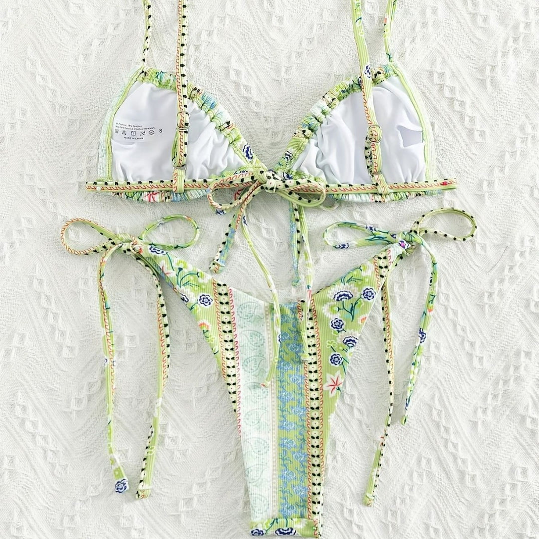 Damen Triangel-Bikini mit verspieltem Design und verstellbaren Trägern Echo Archiv