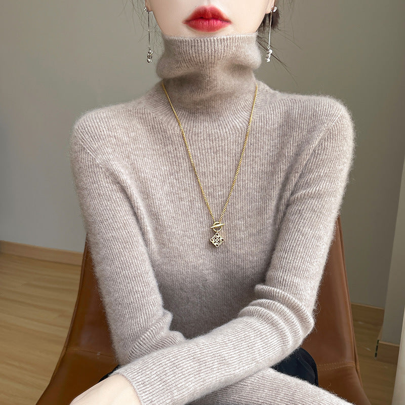 Damen Schmal geschnittener Feinstrick-Rollkragenpullover mit extrafeinem Flauschfinish Echoarchiv