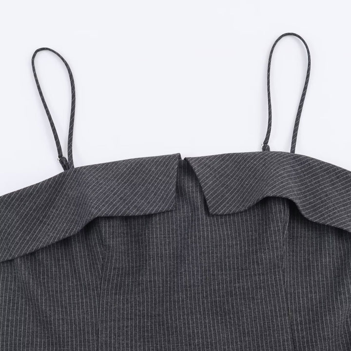 Damen Minikleid mit Rüschen und verstellbaren Trägern Echo Archiv