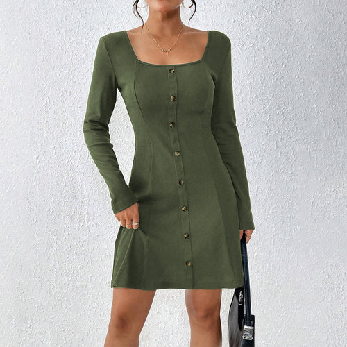 Damen ausgestelltes Strick‑Korsagenkleid mit durchgehender Knopfleiste, Square‑Neck und figurformenden Teilungsnähten – Élara