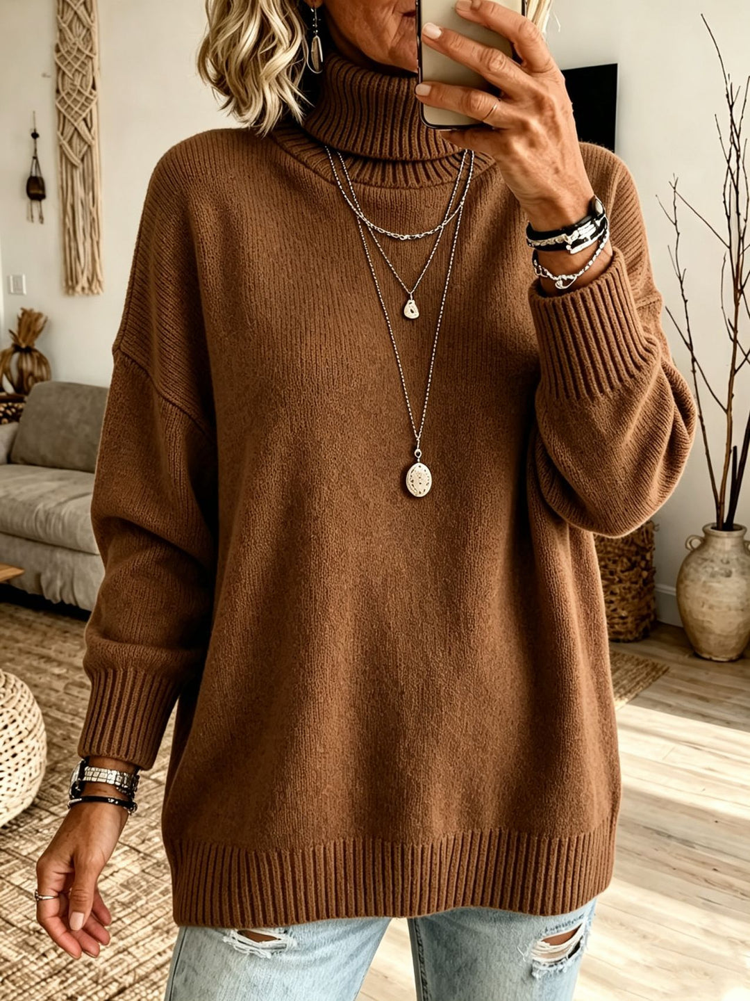 Damen Oversize Rollkragenpullover aus Feinstrick mit gerippten Bündchen und überschnittener Schulter – Mavelle