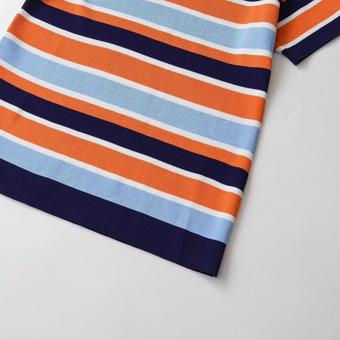 Damen Gestreiftes Polokleid aus Feinstrick mit V‑Ausschnitt Echo Archiv