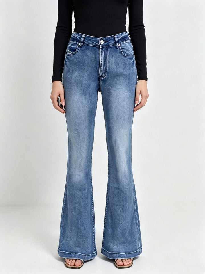 Damen nan High-Waist Flared-Jeans mit taillierendem Bund und weitem Schlag Echo Archiv