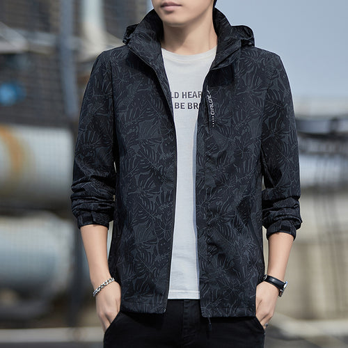 Herren leichte Kapuzen-Windjacke mit floralem Alloverprint, wasserabweisender Shell und elastischen Bündchen Echoarchiv