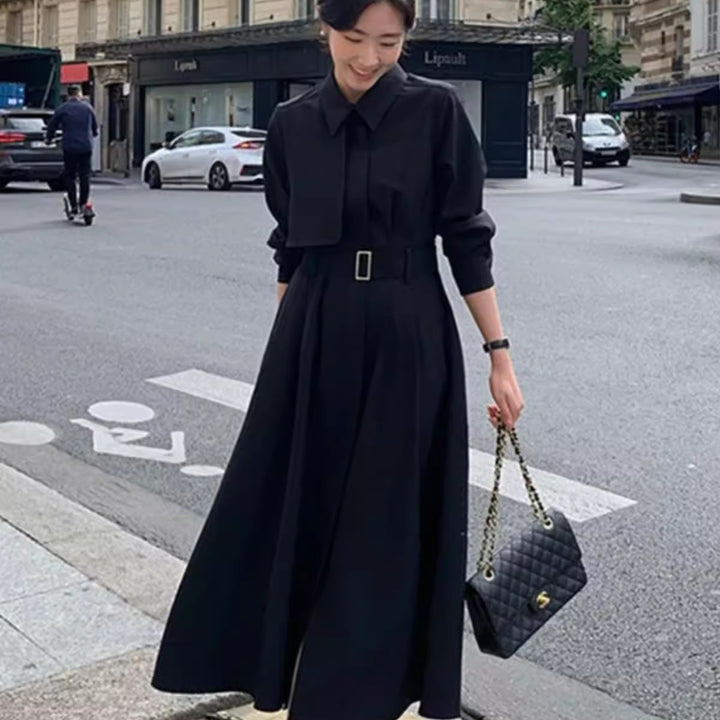 Damen Modernes Hemdblusen-Maxikleid mit taillierendem Stoffgürtel und weitem Tellerrock Echoarchiv