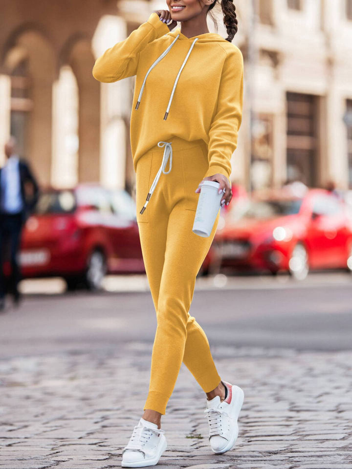 Damen Lässiges Kapuzenpulli- und schmalgeschnittenes Jogginghose-Set – Auréline