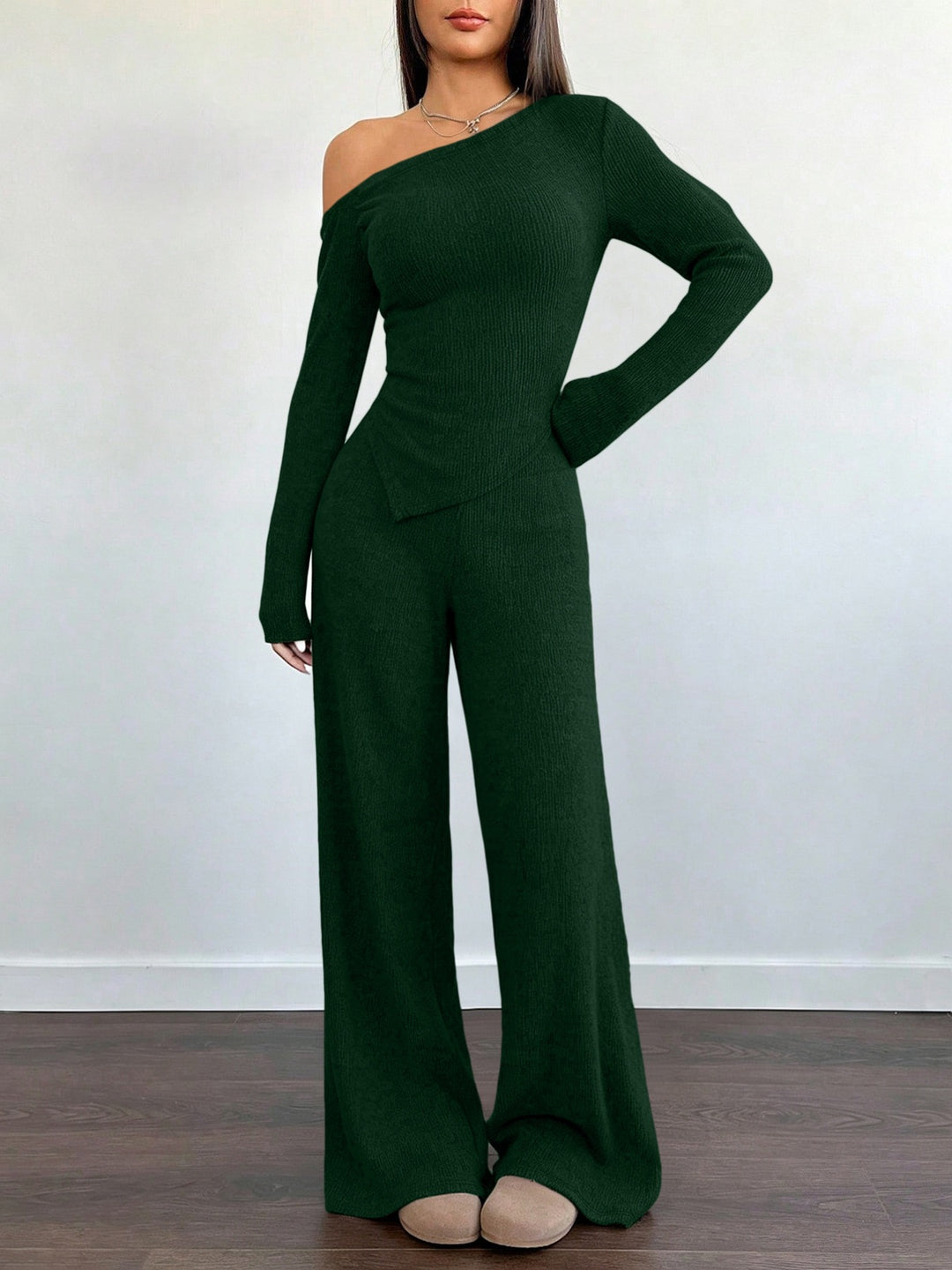 Damen Asymmetrisches Strick-Lounge-Set mit One-Shoulder-Oberteil und weitem Bein Echoarchiv
