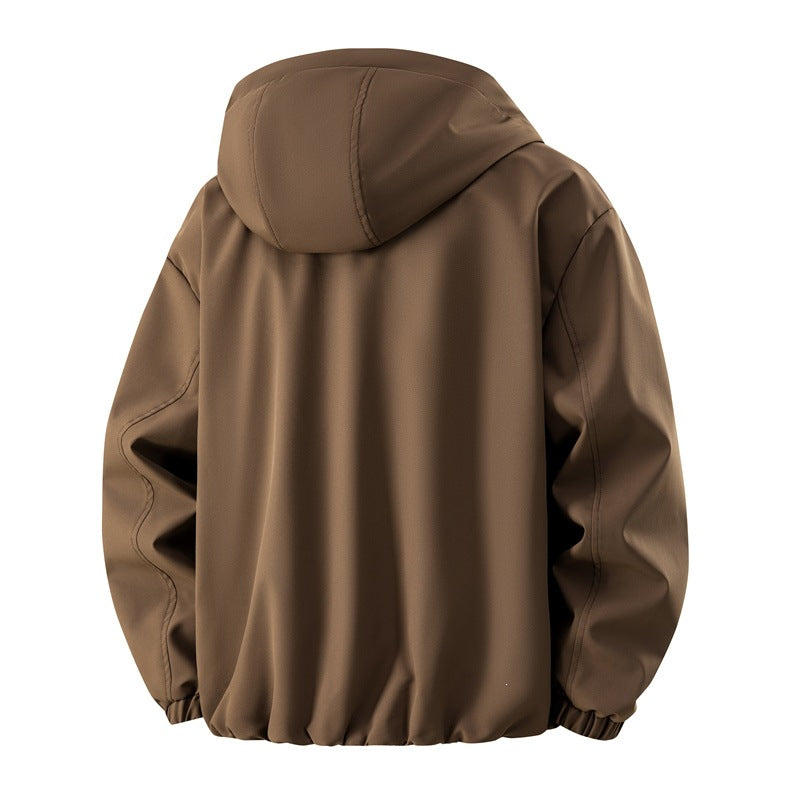 Herren Minimalistische Tech-Kapuzenjacke mit mattierter Oberfläche, Kordelzug & verdeckten Reißverschlusstaschen Echoarchiv