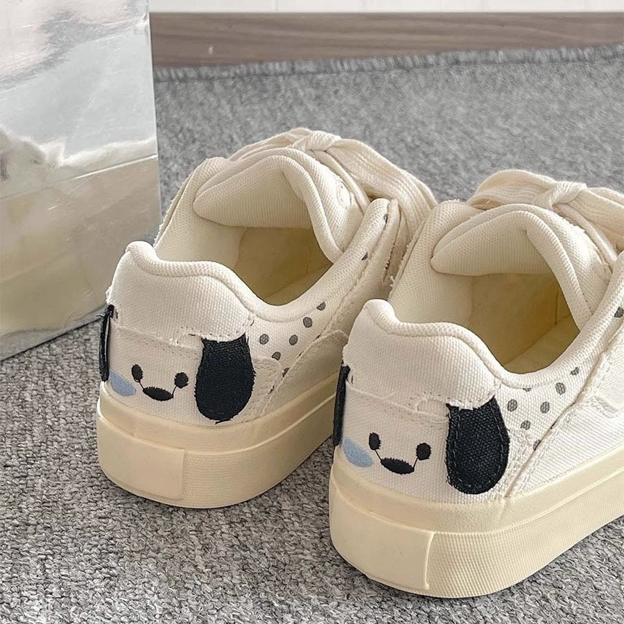 Damen Komfortable Sneakers mit dickem Plateau und verspieltem Schnürsystem Echo Archiv