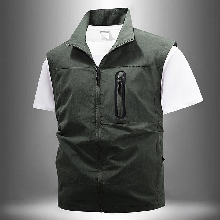 [Herren Leichte technische Utility-Weste mit hohem Stehkragen, wasserabweisenden Reißverschlusstaschen und Brustzip-Tasche] Echoarchiv