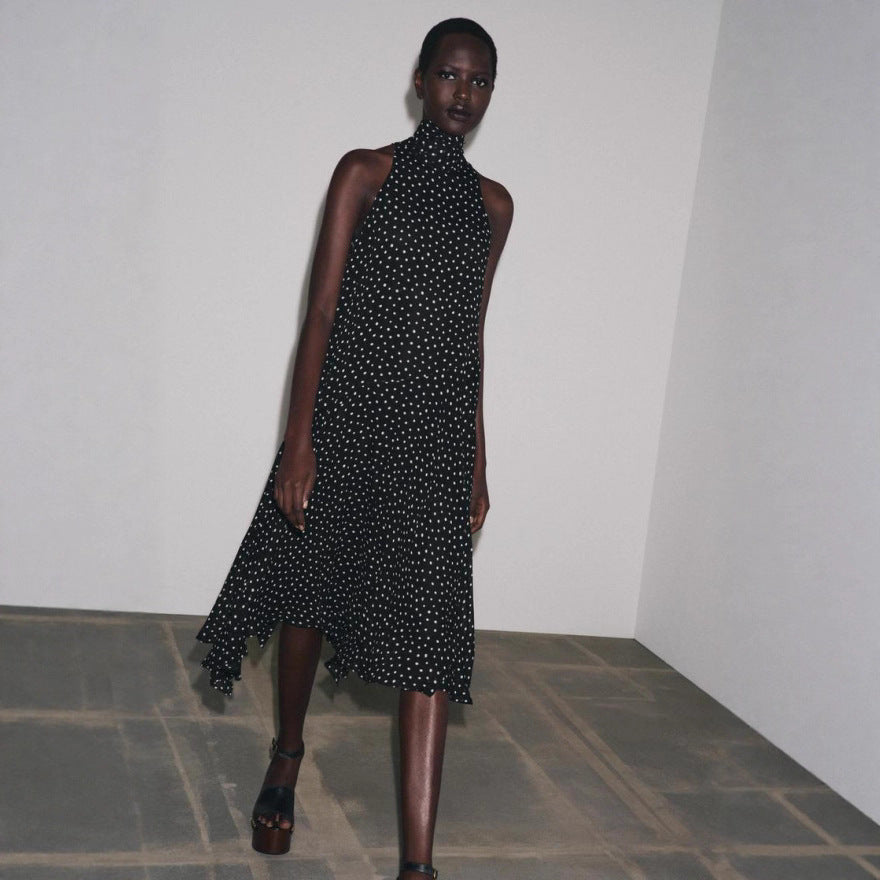 Damen nan ärmelloses Midikleid mit hohem Stehkragen, ausgestelltem Volantrock und Tupfenmuster Echo Archiv