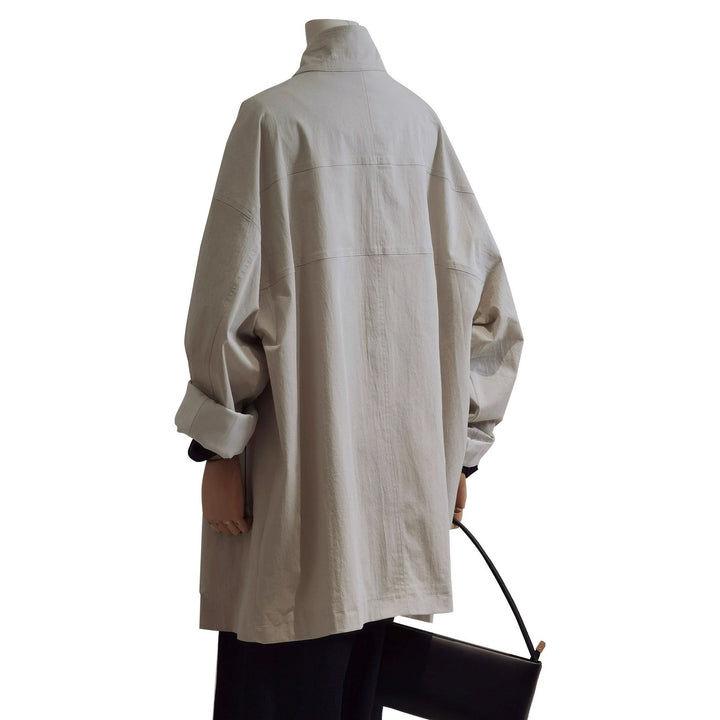 Damen leichter Oversize-Mantel mit Stehkragen und Druckknopfverschluss Echo Archiv