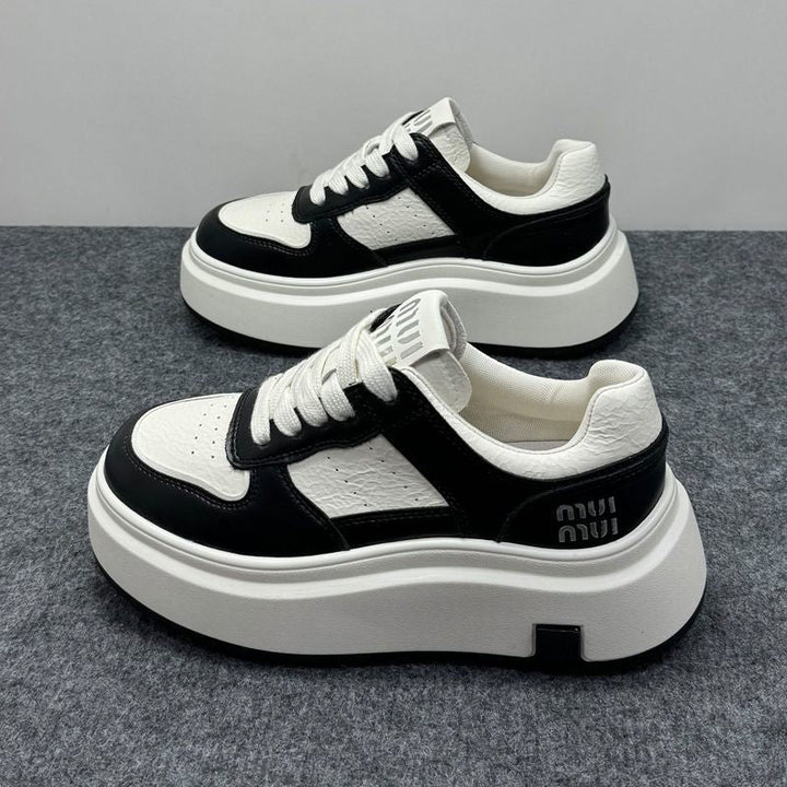 Damen Modische Plateau Sneakers aus strapazierfähigem Leder mit minimalistischer Optik Echo Archiv